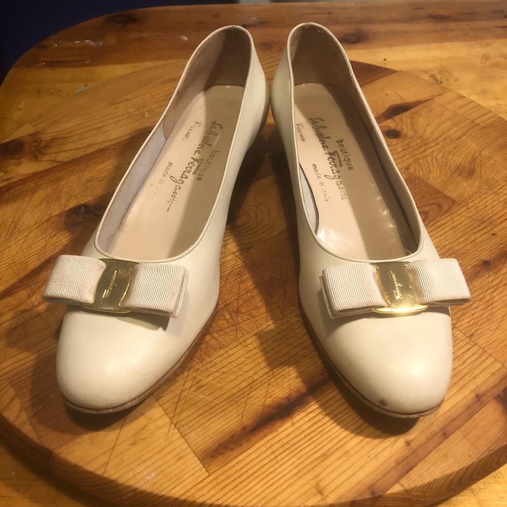 Women’s Salvador Ferragamo Boutique size 9B